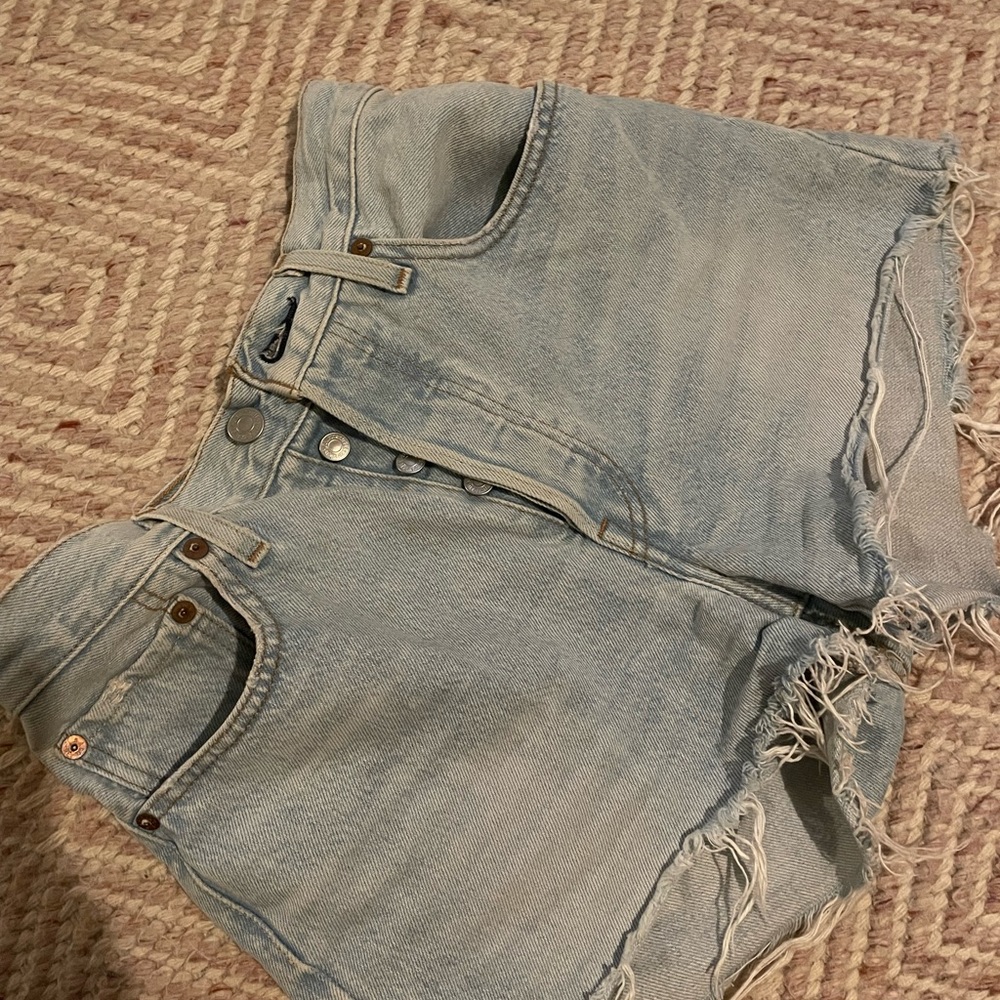 Levi’s 501 Cut-offs